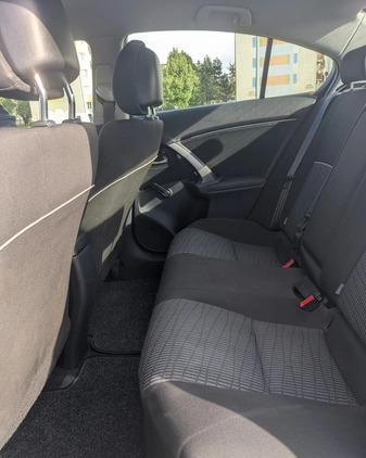 Toyota Avensis cena 44900 przebieg: 230000, rok produkcji 2013 z Szubin małe 106